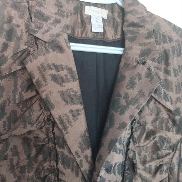 Chico's Animal Print Ruffle Front Blazer Jacket Chico's sz2 - Picture 11 of 14